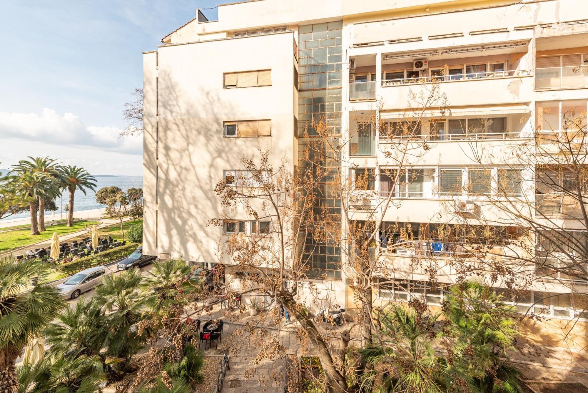 Oasis With Sea View Apartman